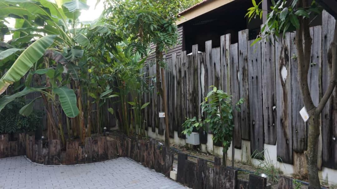 Kinta Bali Villa Ipoh Exterior photo