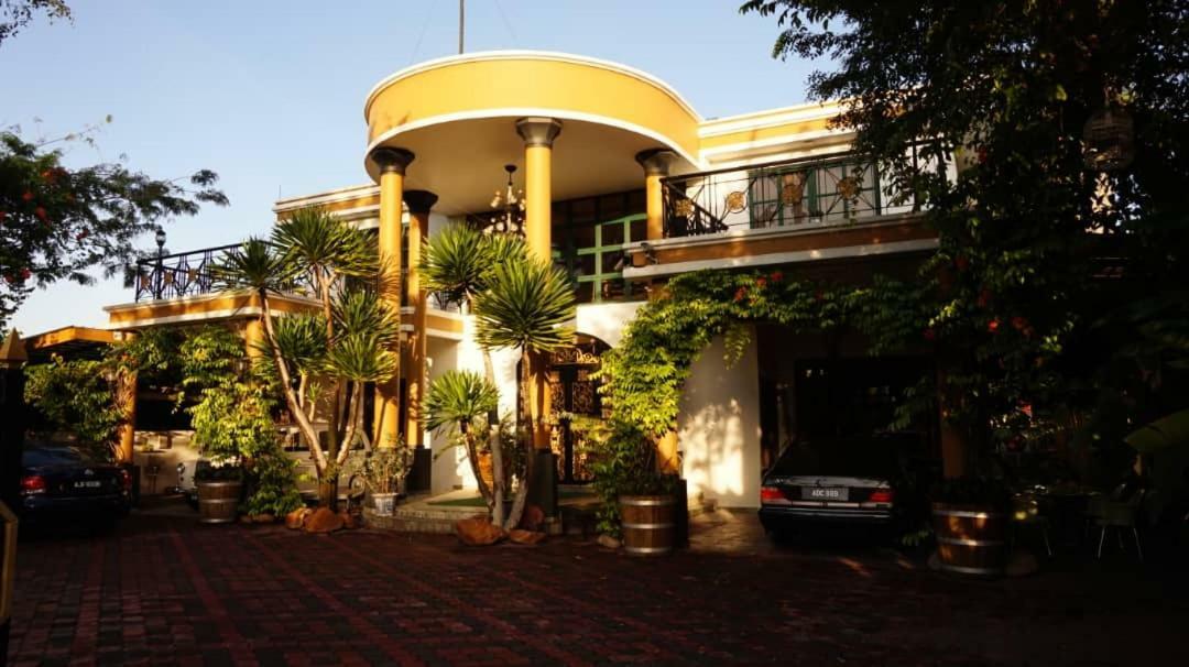 Kinta Bali Villa Ipoh Exterior photo