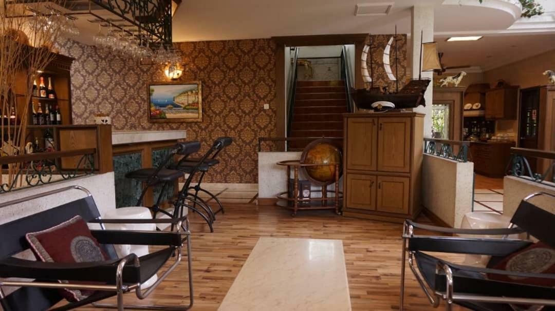 Kinta Bali Villa Ipoh Exterior photo