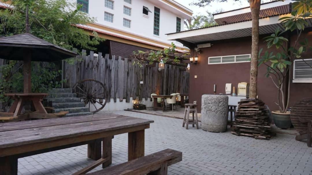 Kinta Bali Villa Ipoh Exterior photo